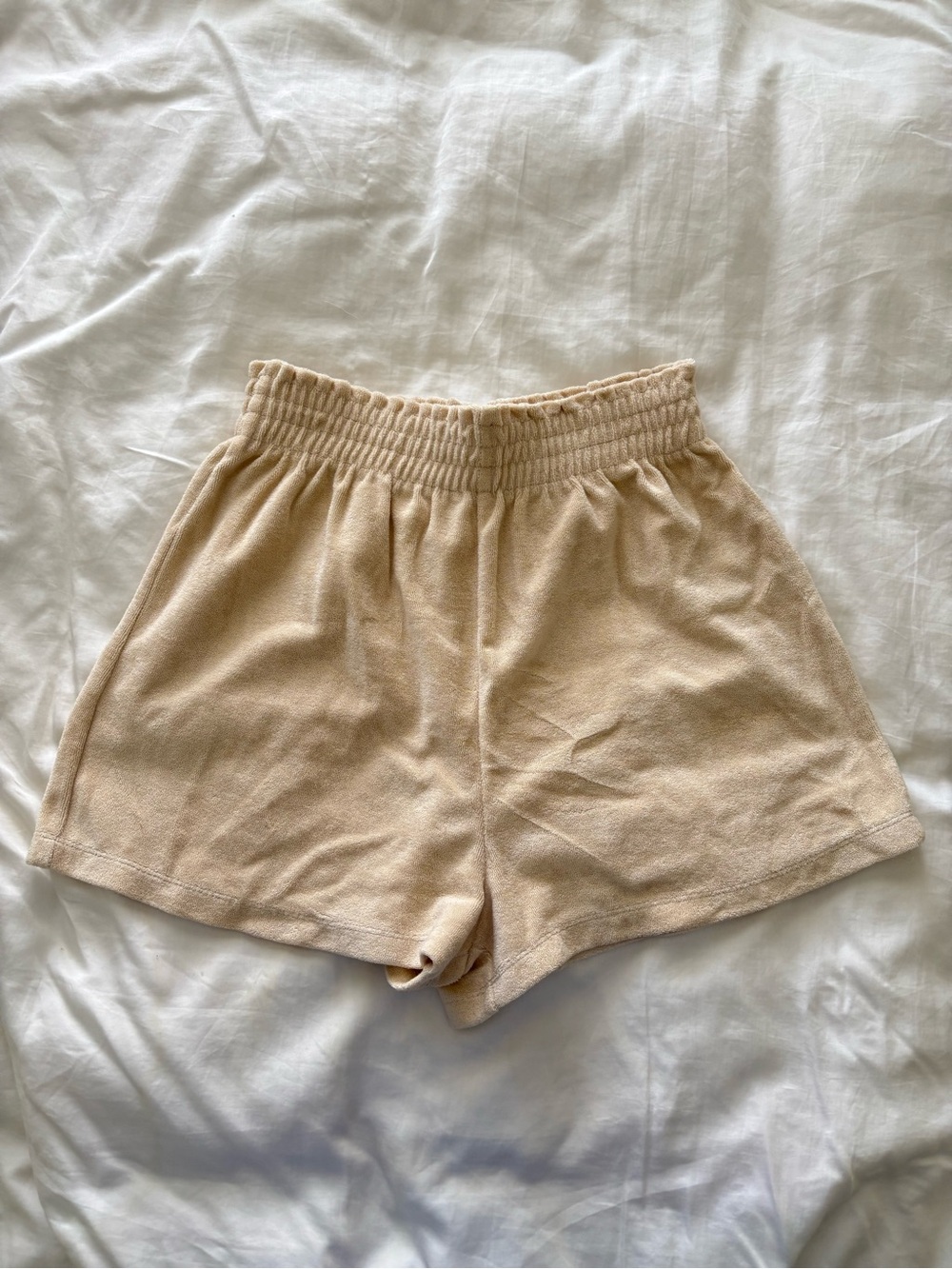 H&M Cream Elastic-Waist Shorts
